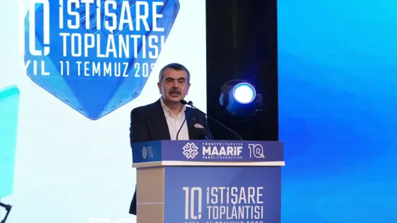Bakan Tekin'den Türkiye Maarif Vakfı mesajı: Tarihi bir adım