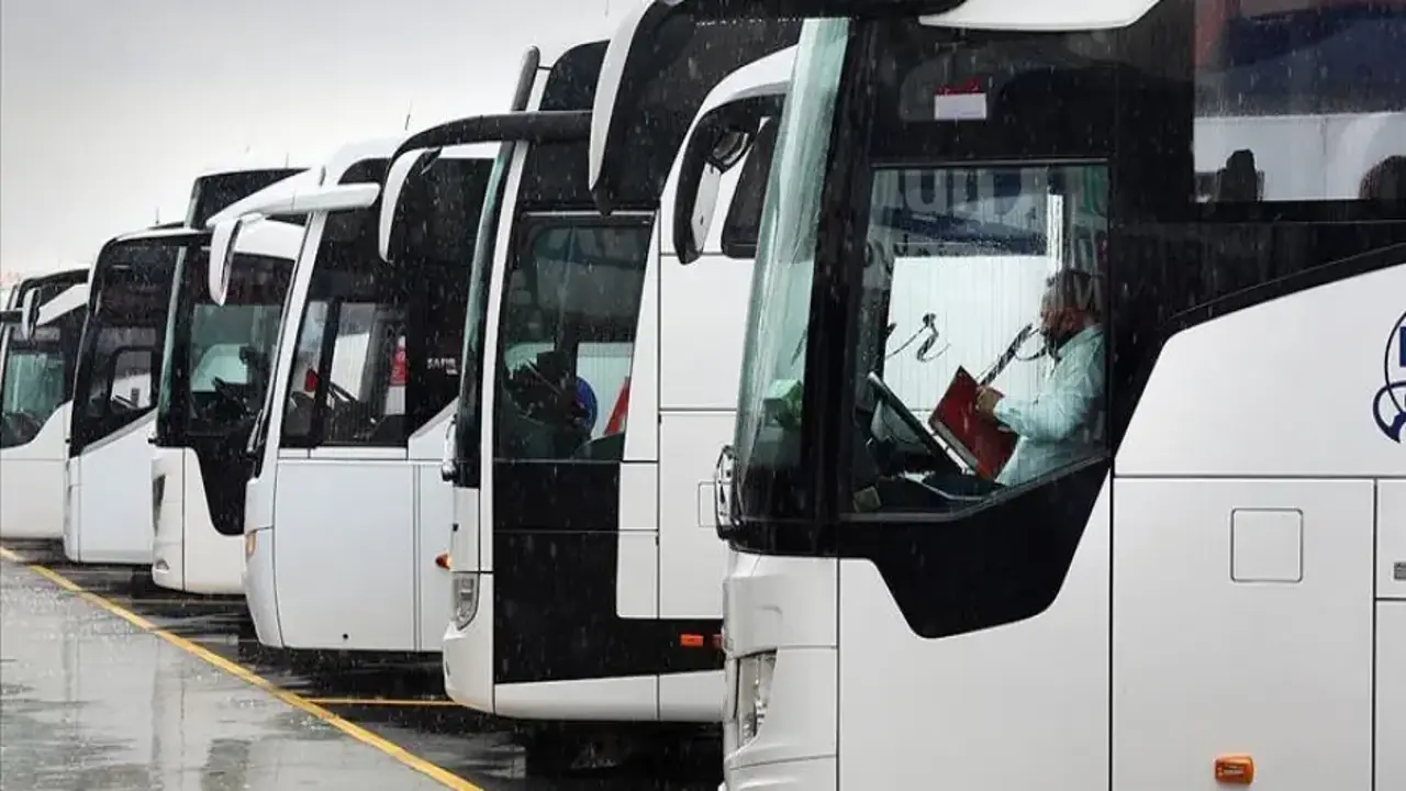 Bakan Uraloğlu duyurdu: Otobüs bileti 12 saat kalana kadar iade edilebilecek!