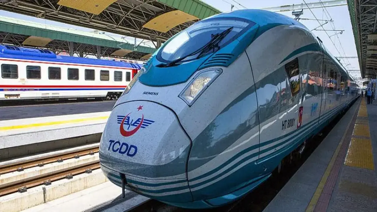 Bakan Uraloğlu'ndan hızlı tren müjdesi: 2 şehrin arası 2 saate düşecek