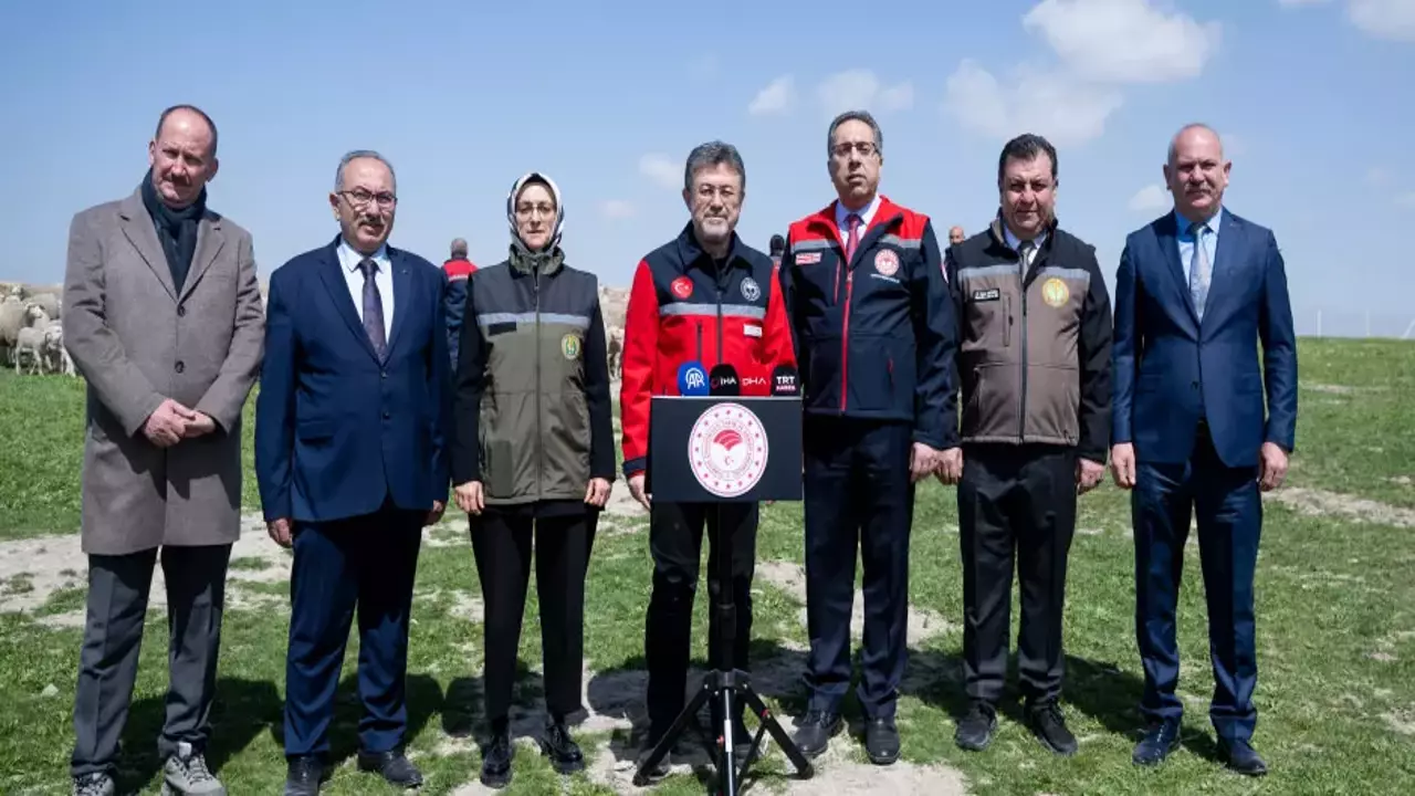 Bakan Yumaklı müjdeyi verdi: 100 küçükbaş hayvan ve aylık 15 bin TL destek!