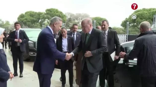 Barzani oğlunu Erdoğan ile tanıştırdı! Yanaklarını sıkıp 'Maşallah' dedi