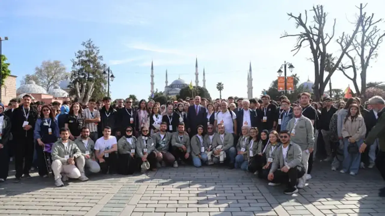 Başkan Altay: 25 bin 920 öğrencimizi İstanbul'un tarihi atmosferiyle buluşturduk