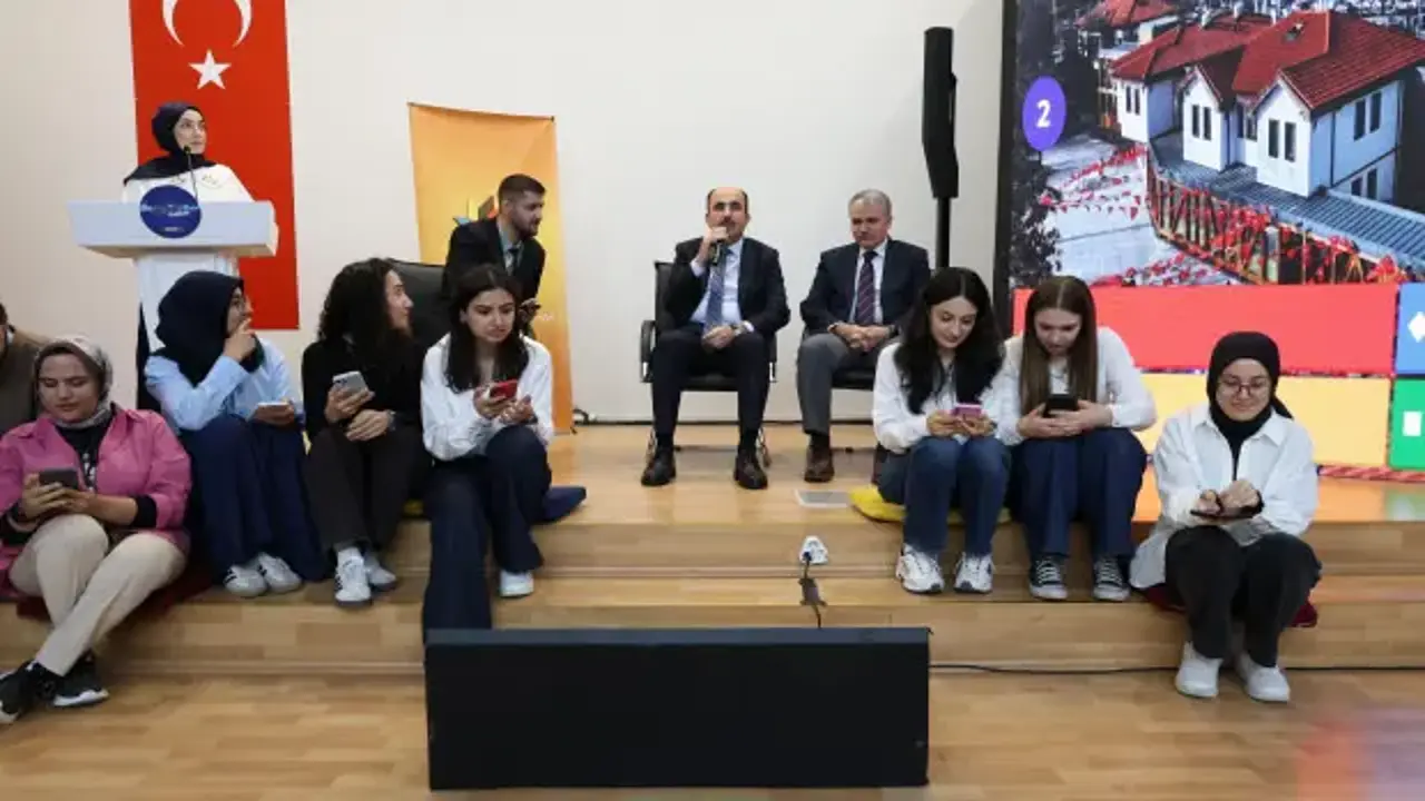 Başkan Altay’dan öğrencilerle samimi buluşma! Konya için dikkat çeken mesaj