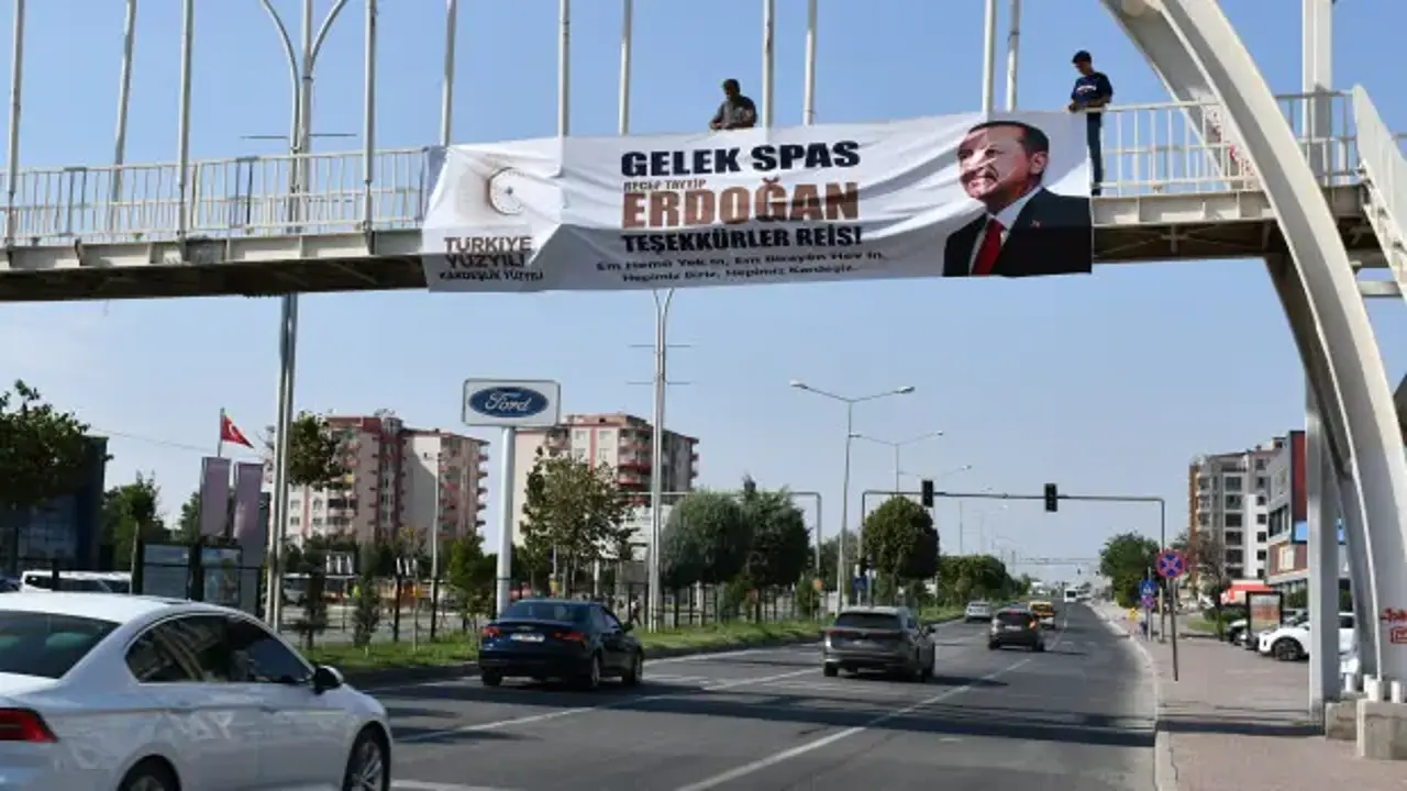 Batman'da Erdoğan pankartı