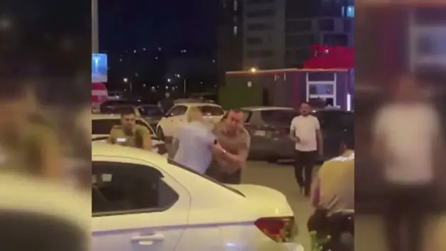 Bekçinin üzerine bıçakla yürüdü! Bacağından vurularak yakalandI
