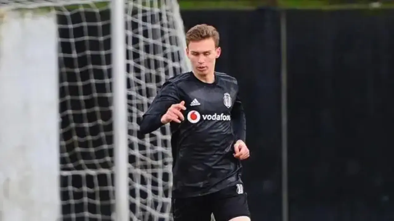 Beşiktaş'ın eski futbolcusu 3. Lig ekibine transfer oldu