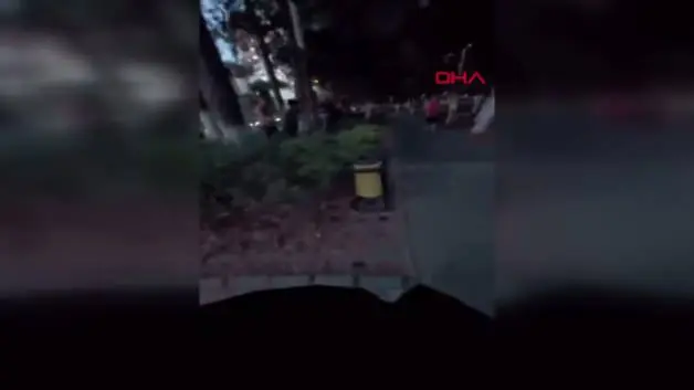 Beylikdüzü’nde tartıştıkları yayaya küfredip saldıran magandalar yakalandı