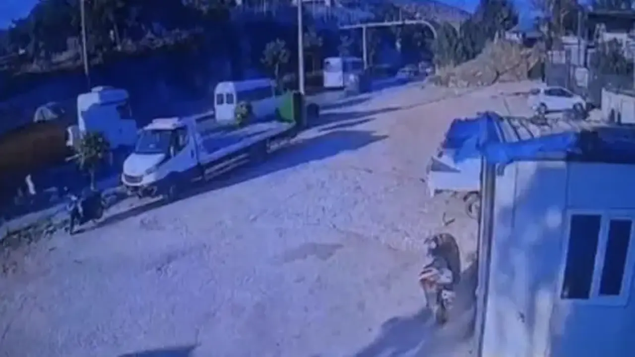 Bodrum'da TIR ile motosiklet çarpıştı: Bir kişi hayatını kaybetti