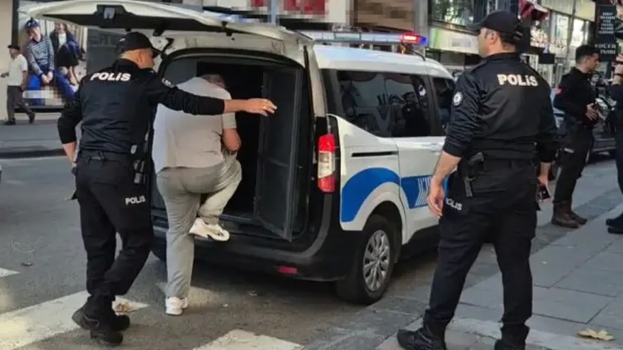Caddede yürüyen kadının fotoğraflarını izinsiz çeken şüpheli tutuklandı