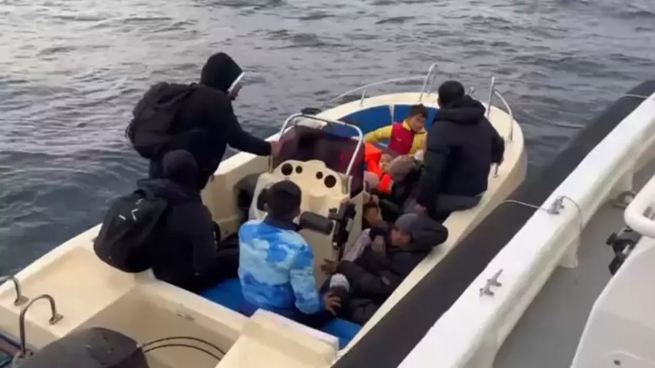 Çanakkale'de 13 düzensiz göçmen yakalandı