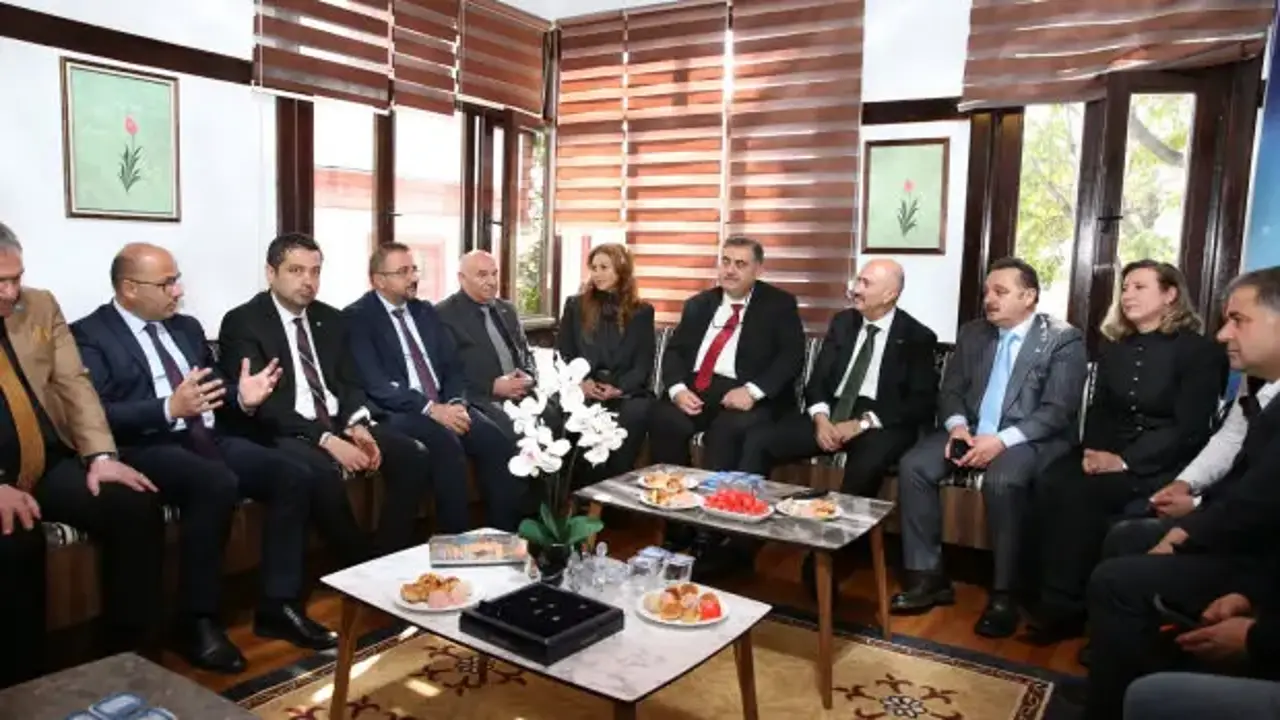 Cangir'den internet medyasına uyarı: Hız, güvenilirliğin önüne geçmesin