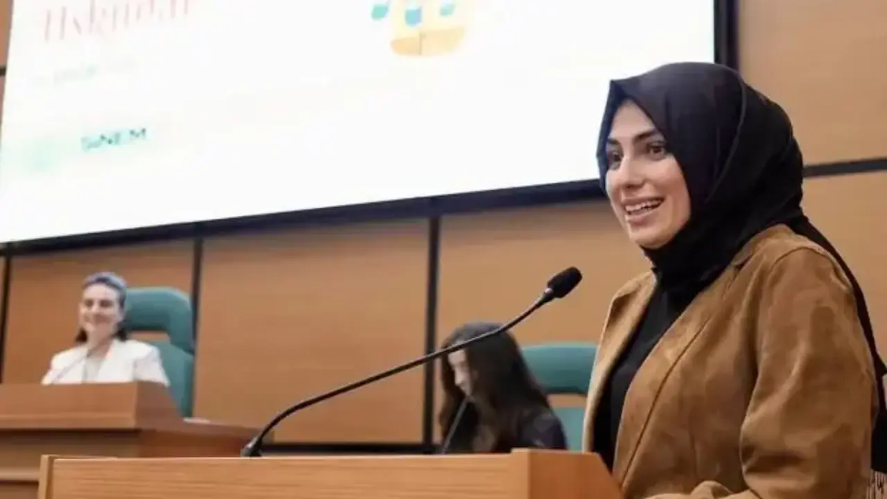 CHP'de bir istifa daha! Amine Cansu Çelik kararını duyurdu