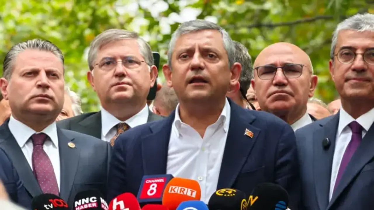 CHP'de gözler belediyelerde! 230 belediye başkanı Yeni Parti'ye geçiyor