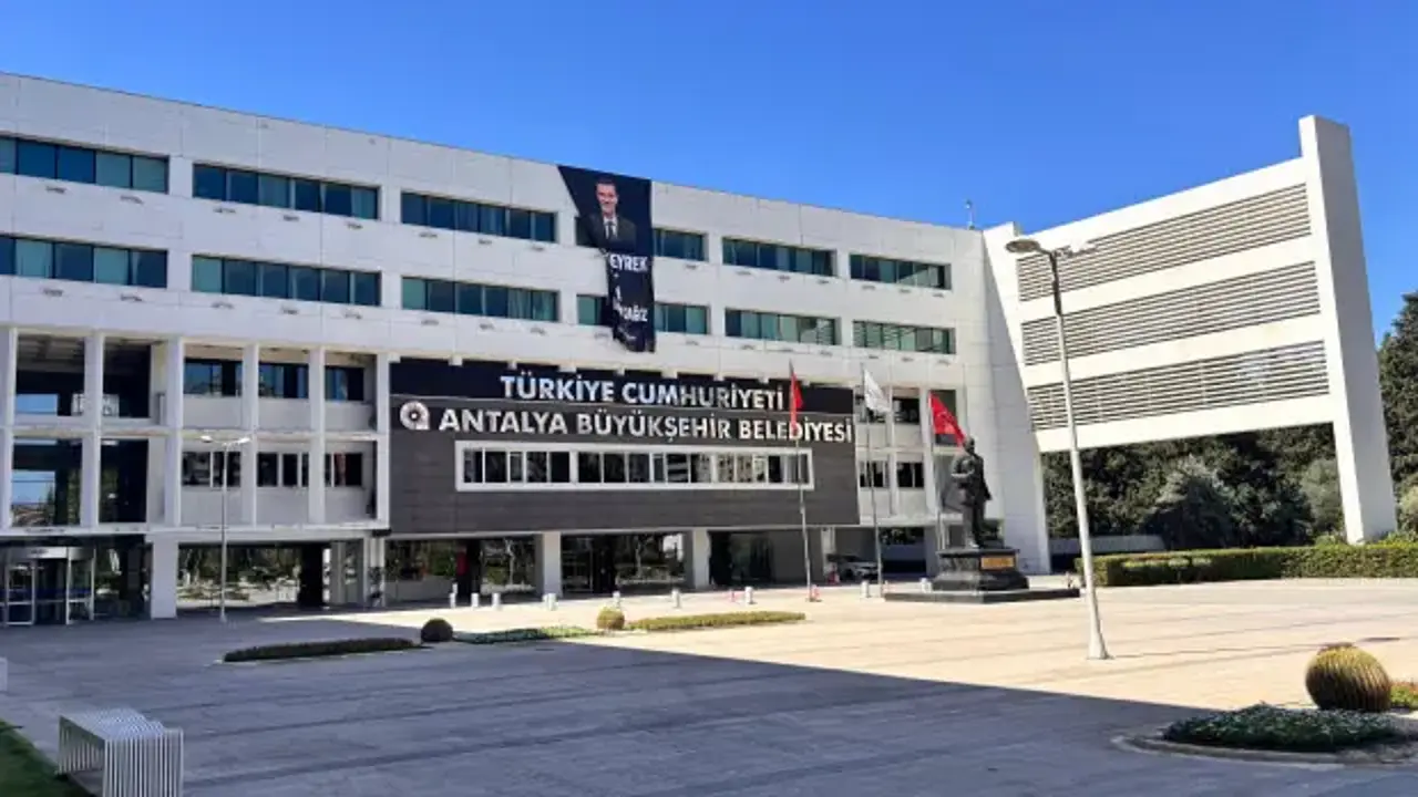 CHP’li Antalya Belediyesi soruşturmasında 14 tutuklama: 113 milyonluk zarar