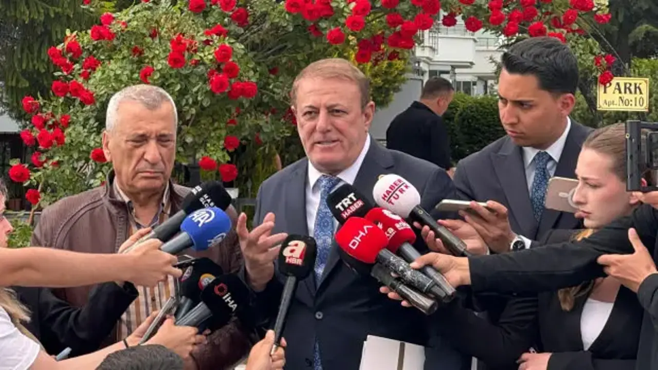 CHP'li Yıldız'dan Özgür Özel'e genel merkez tepkisi: Olayların sorumlusu odur