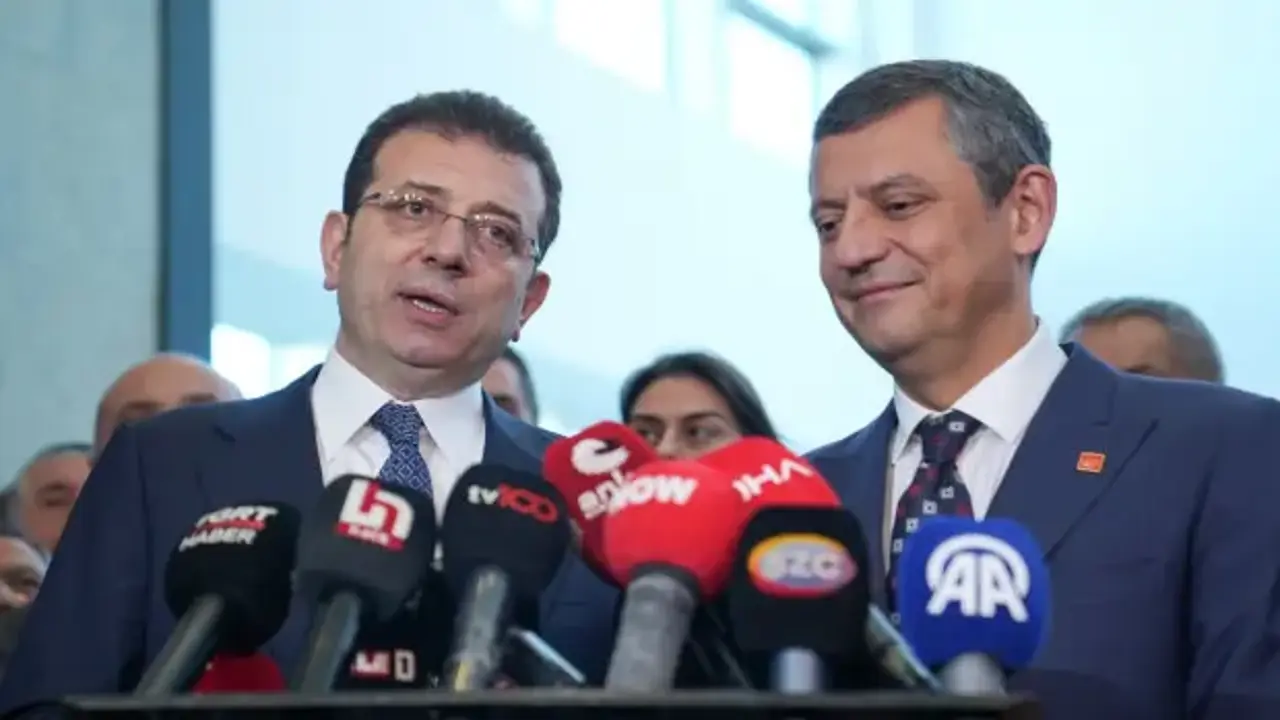 CHP'nin resmi hesabında dikkat çeken değişim! Özel ve İmamoğlu takipten çıkarıldı