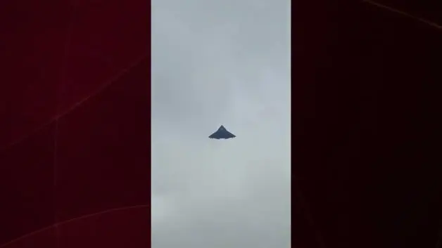 Çin'in altıncı nesil savaş uçağı J-36 test uçuşunda ilk kez görüntülendi