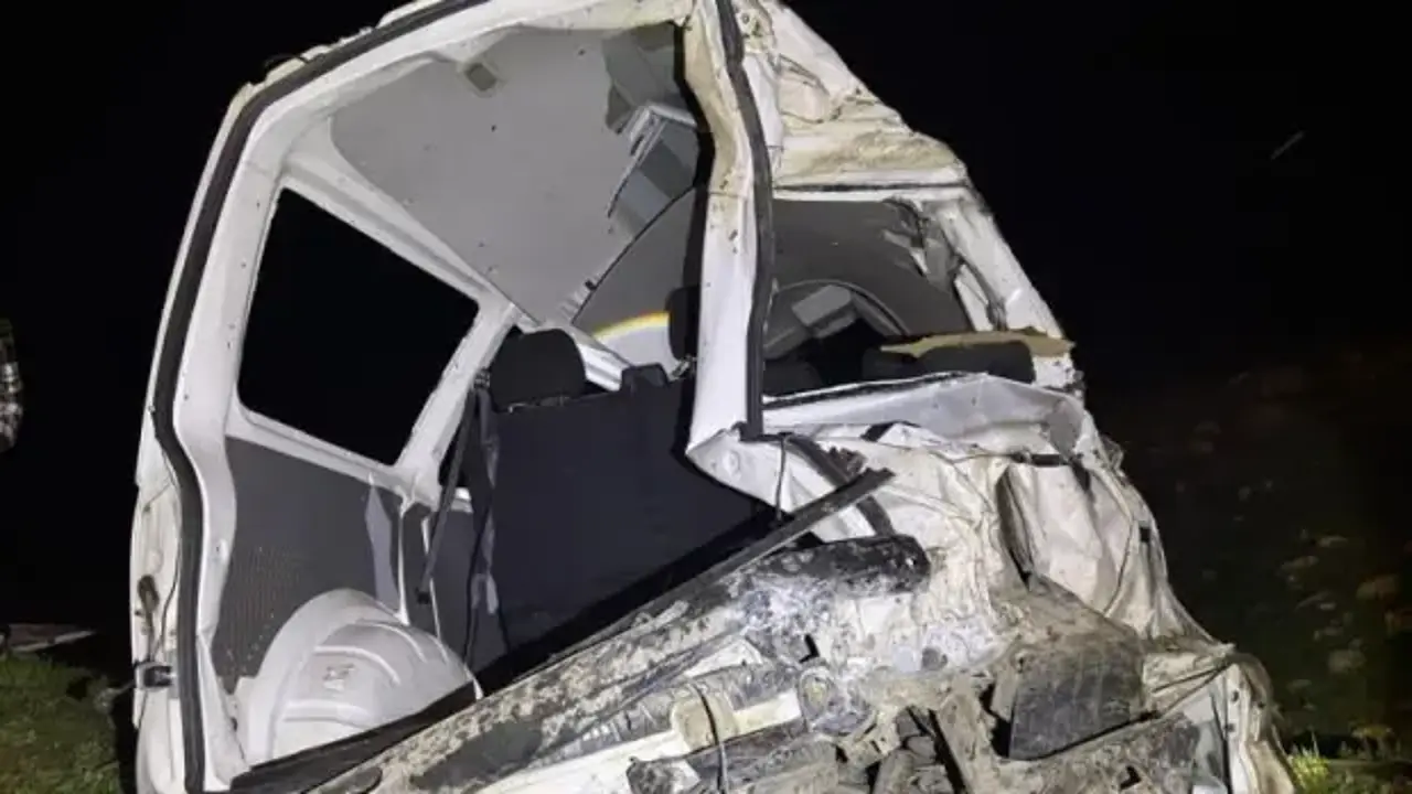 Cizre'de kamyonet şarampole uçtu: 1 ağır yaralı