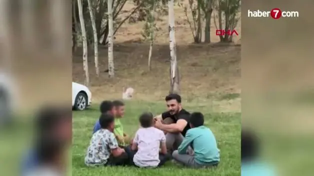Çorlu’da şehit olan polis Emrah Koç’un türkü söyleyip çocuklarla eğlendiği anları