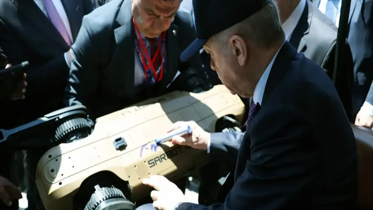Cumhurbaşkanı Erdoğan, EFES 2026’da SARBOT L1’i İnceledi