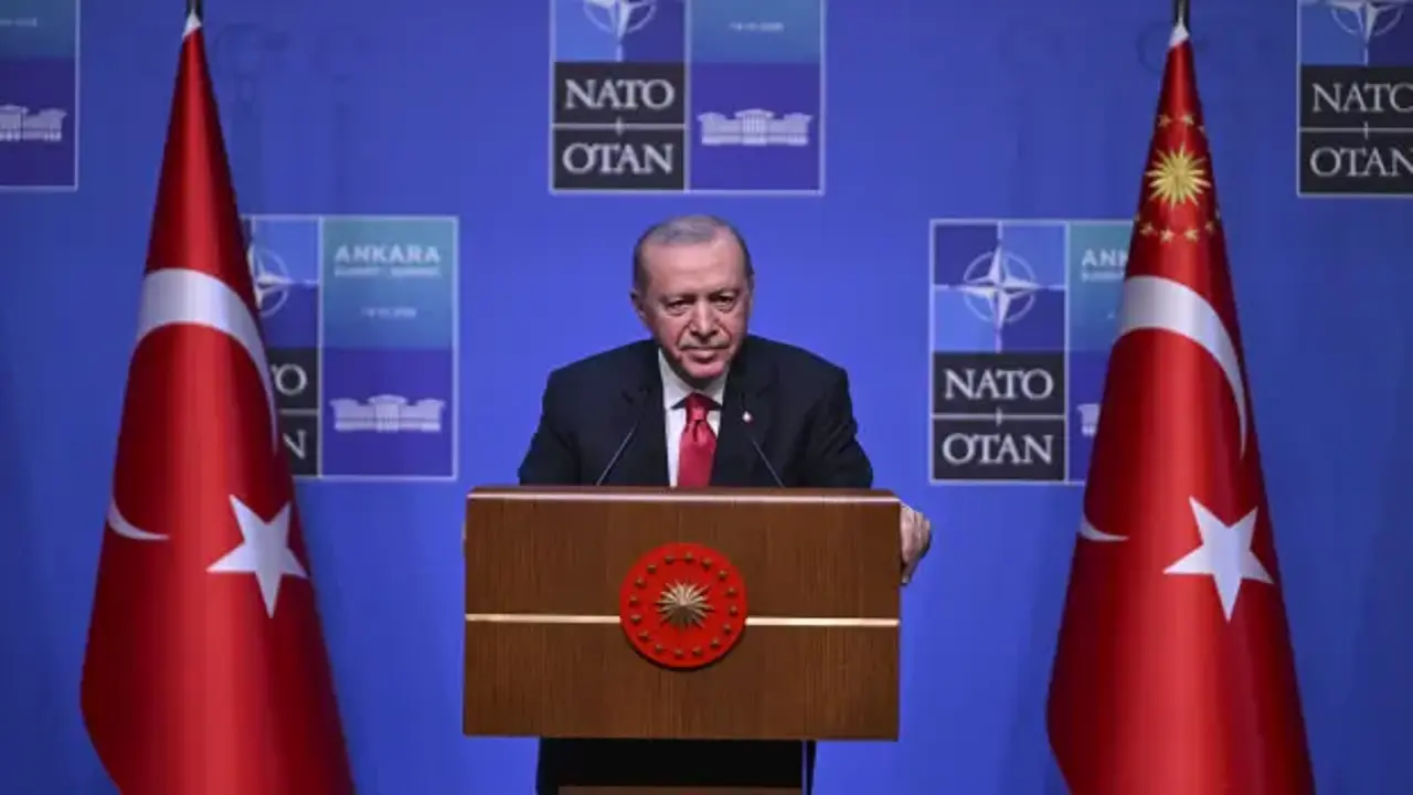 Cumhurbaşkanı Erdoğan'dan NATO liderlerine 'tabanca' hediyesi