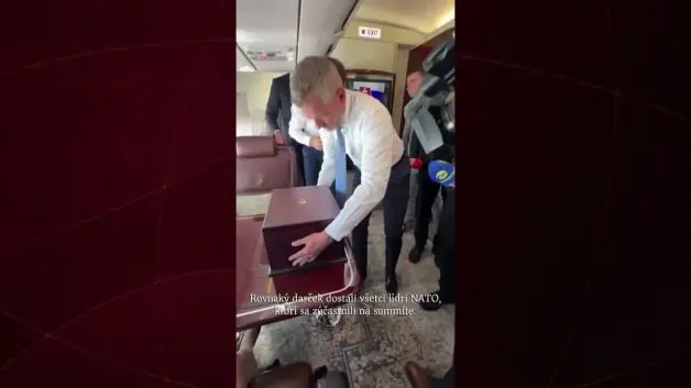 Cumhurbaşkanı Erdoğan'ın liderlere hediye ettiği yerli tabancalar basına tanıtıldı
