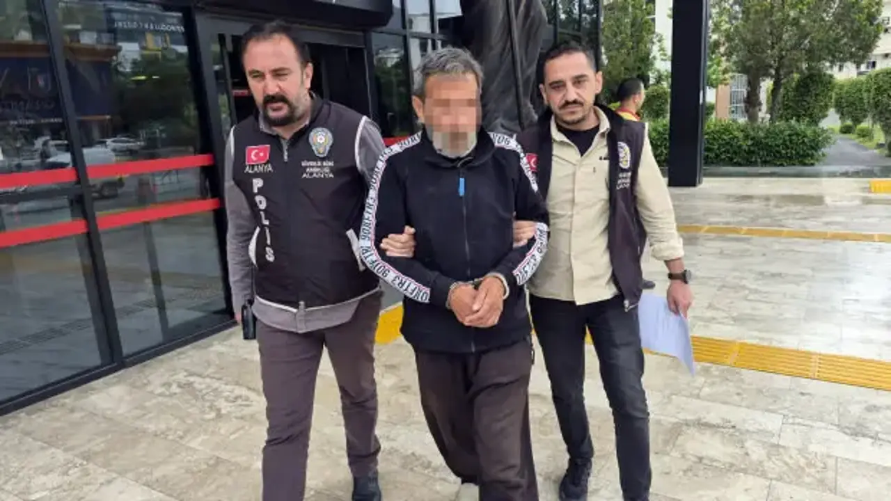 Cumhurbaşkanına hakaretten tutuklandı