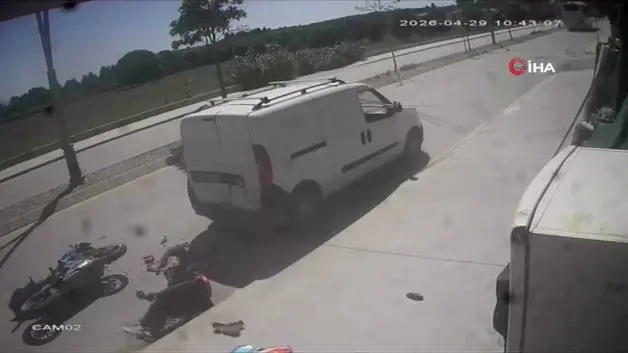 Datça'da park halindeki araca çarpan motosiklet sürücüsünün kaza anı ortaya çıktı