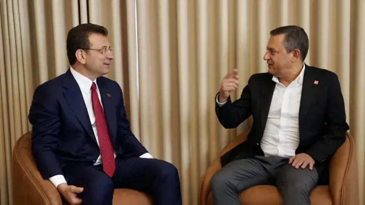 Delegelere 'özel' kampanya: Bir oy verene bir ev vermişler