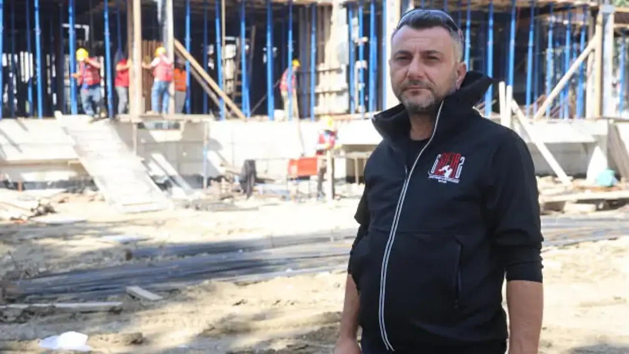 Depremde 2 evladını ve eşini kaybeden baba, 5 eğitim yuvasının inşasını sürdürüyor