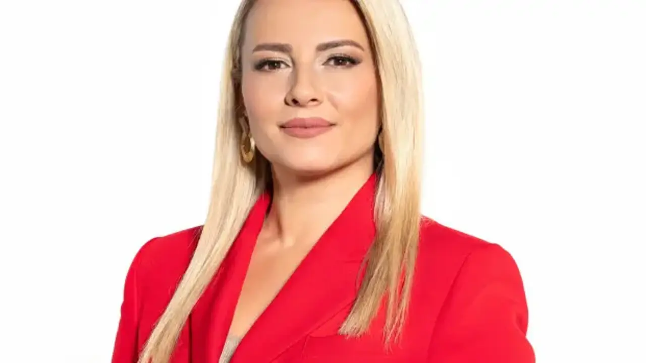 Dijital çağda evlilikleri bekleyen tehlikeler Ülke'de Hayat'ta ele alınıyor!