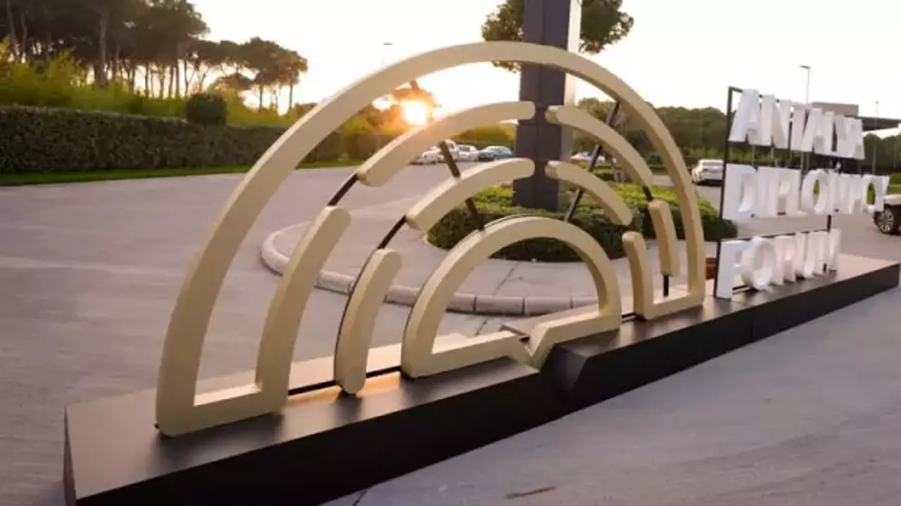 Diplomasinin kalbi Antalya’da atacak!