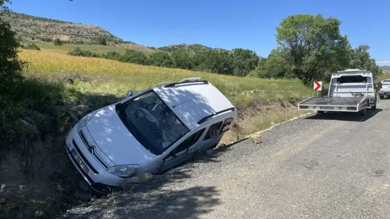 Diyarbakır'da kanlı pusu! Güpegündüz otomobile kurşun yağdırdılar: 1 ölü, 1 yaralı