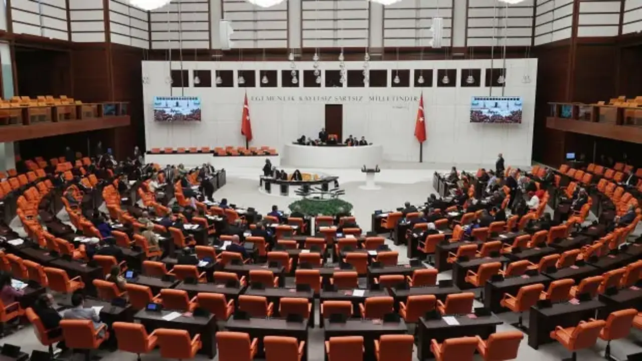 Doğum iznine yönelik düzenlemeler TBMM Genel Kurulunda kabul edildi