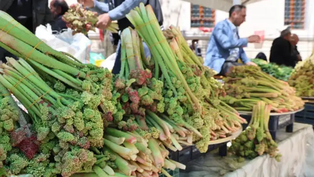 Doğu'nun muzu tezgahlarda! Kilosu 400 lira