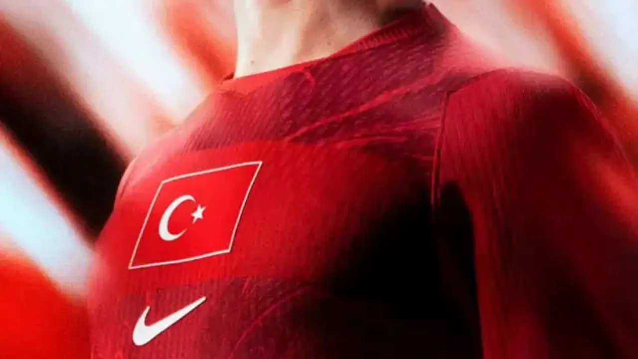 Dünya Kupası öncesi Milli forma talebi patladı: Esnaf stok yetiştiremiyor