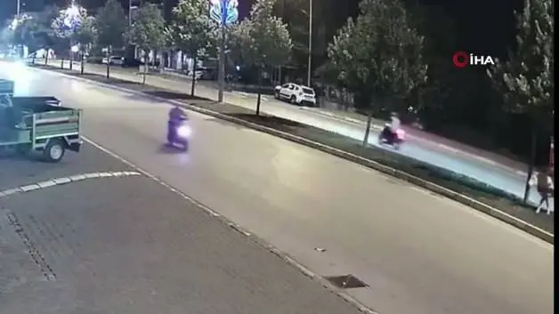 Düzce'de yola atlayan danaya motosiklet çarptI