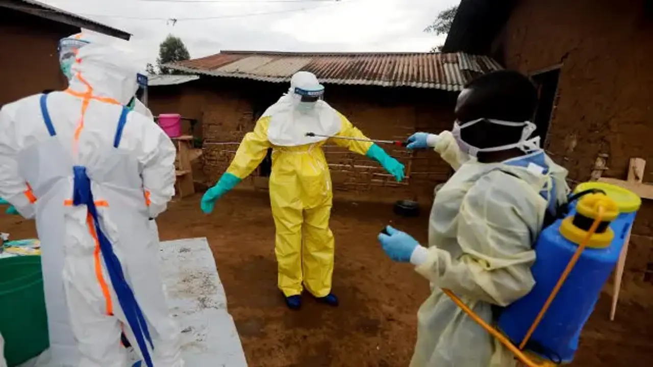 Ebola kabusu büyüyor! Afrika sınırını aştı, 2 ülkede daha alarm verildi