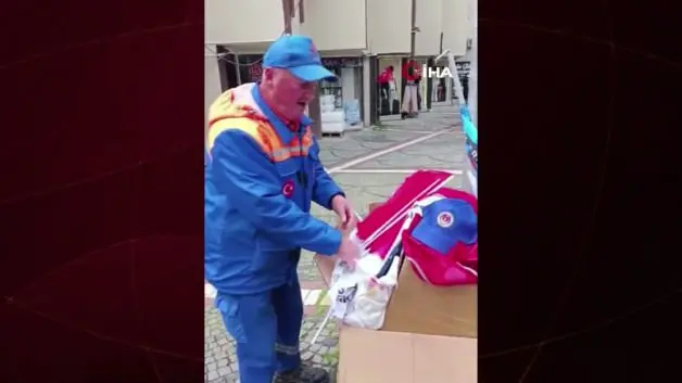 Edirne’de 1 Mayıs sonrası Türk bayraklarının çöpe atılmasına tepki