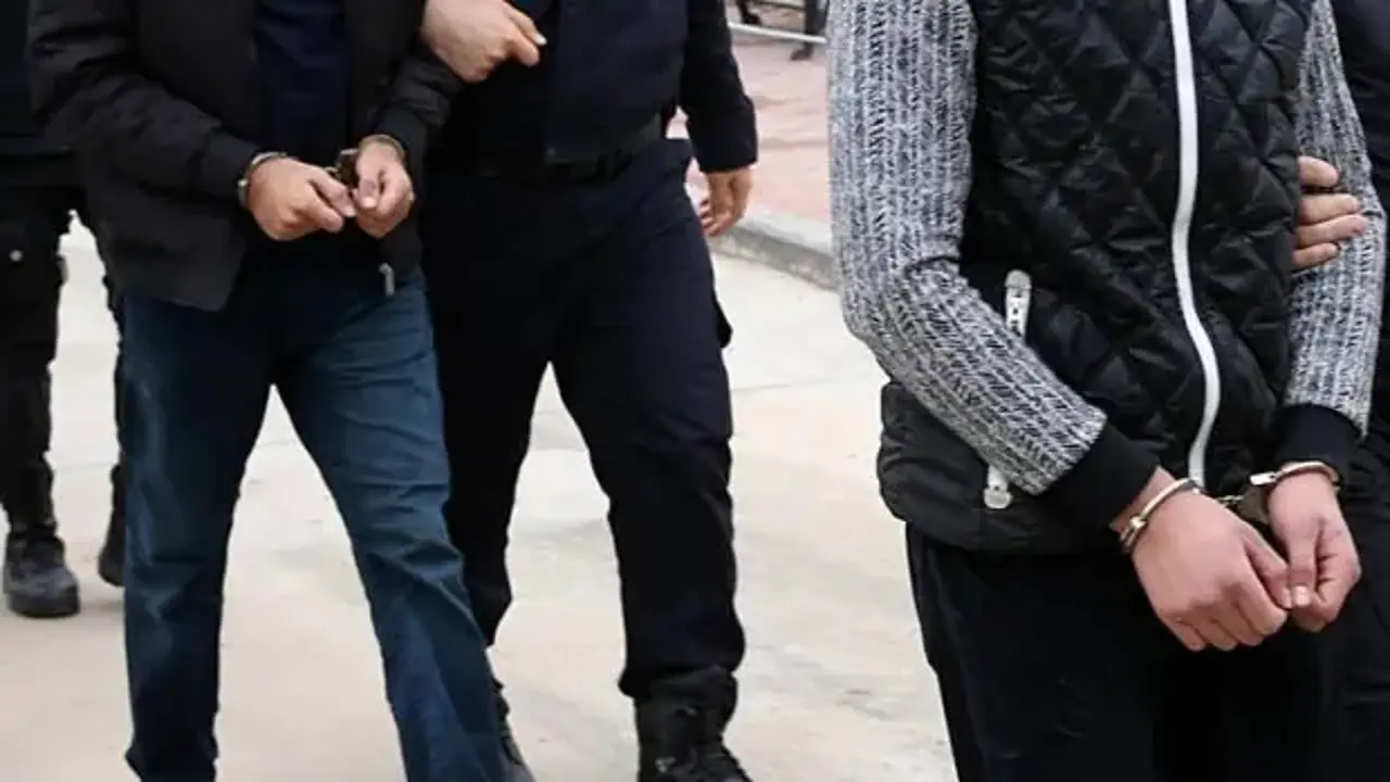 Edirne'de yakalanan 3 FETÖ şüphelisi tutuklandı