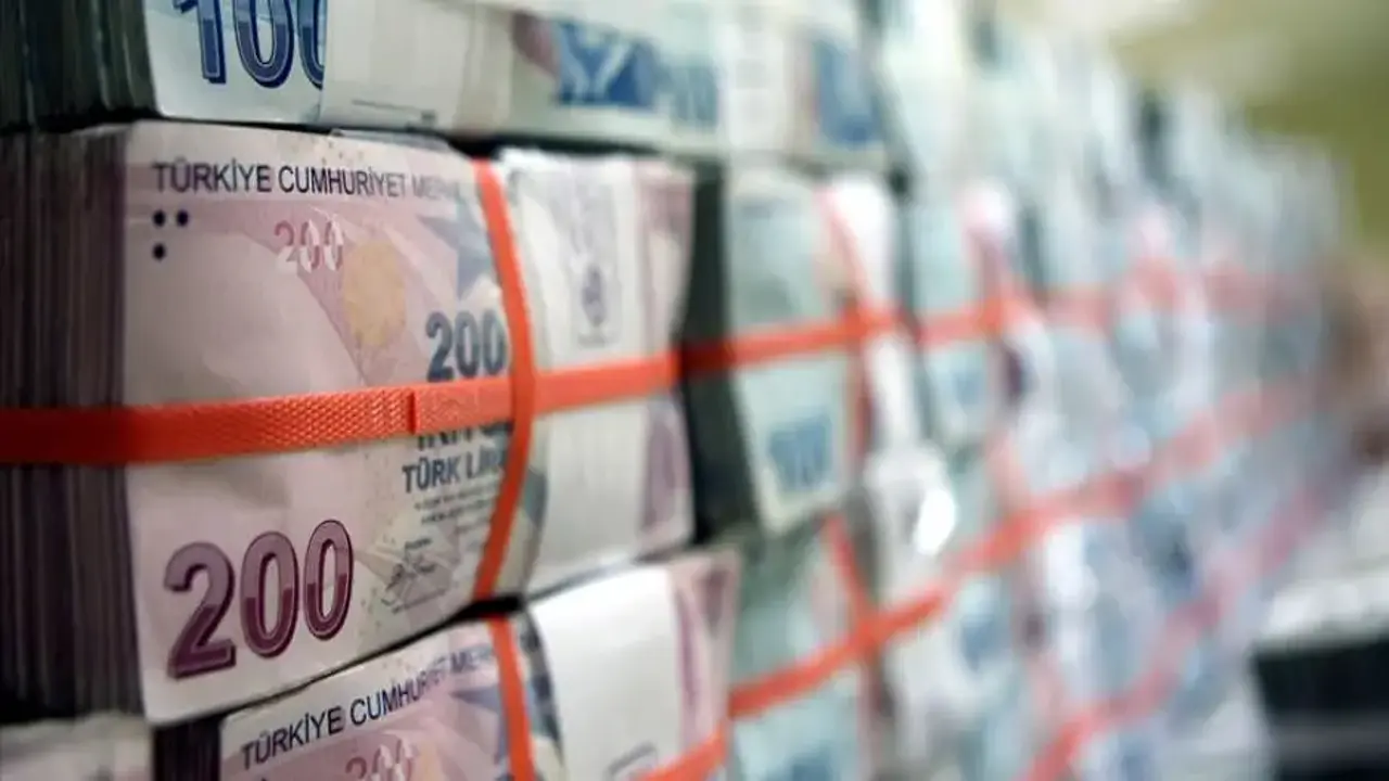 Emeklilikte maaş ve tazminat dengesi: Dilekçe hangi ay verilmeli?
