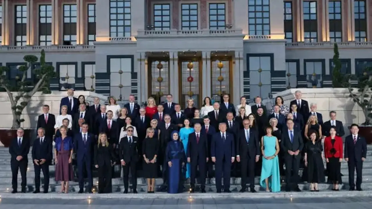 Emine Erdoğan: Zirvenin, diyalog ve uzlaşı kültürünü daha da ileri taşımasını diliyorum