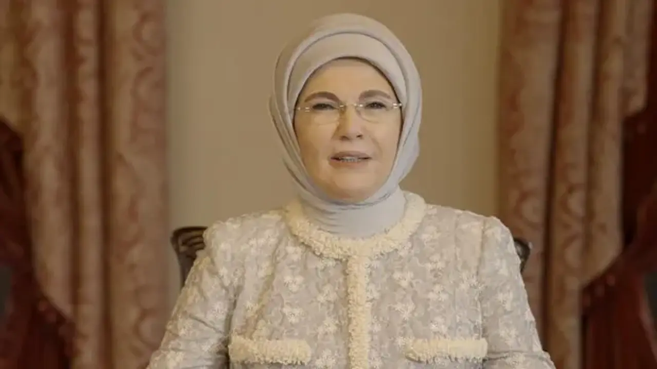Emine Erdoğan'dan anneler günü mesajı: Dünyanın en büyük ışığı