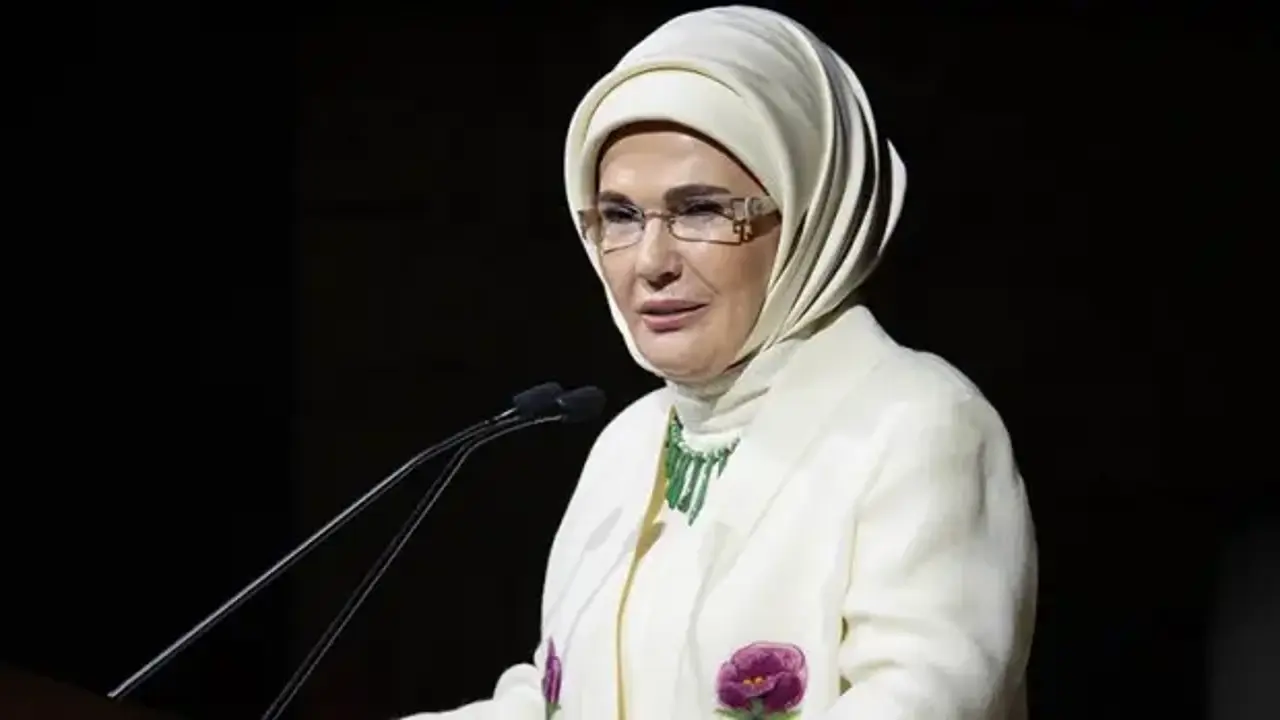 Emine Erdoğan'dan Babalar Günü mesajı