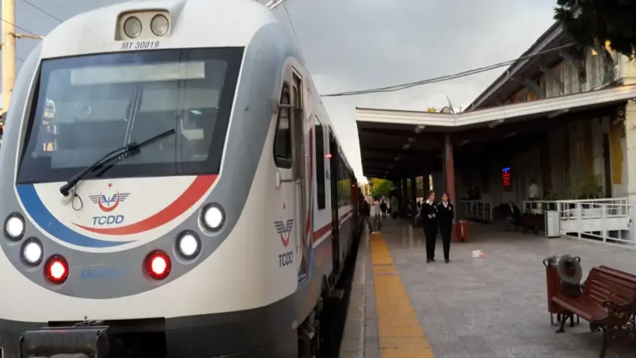 Engelli, gazi ve şehit yakınlarına ücretsiz tren bileti kolaylığı! 29 Ekim'de başlıyor...