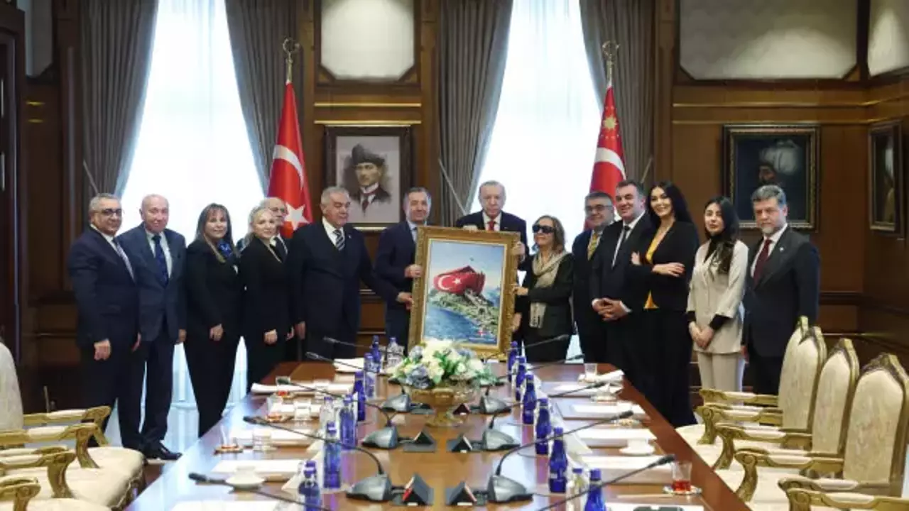 Erdoğan, Türk Demokrasi Vakfı heyetini kabul etti