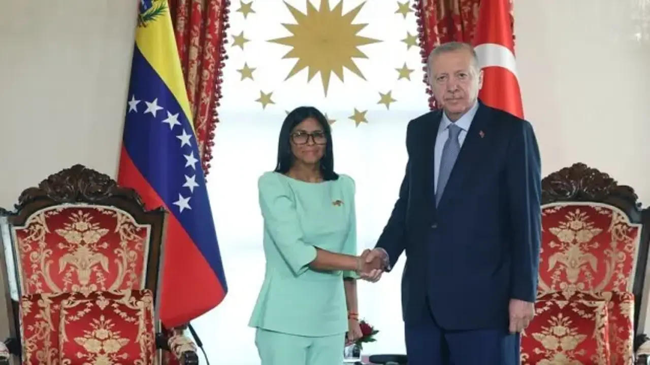 Erdoğan, Venezuela Geçici Devlet Başkanı Rodriguez'i resmi törenle karşıladı