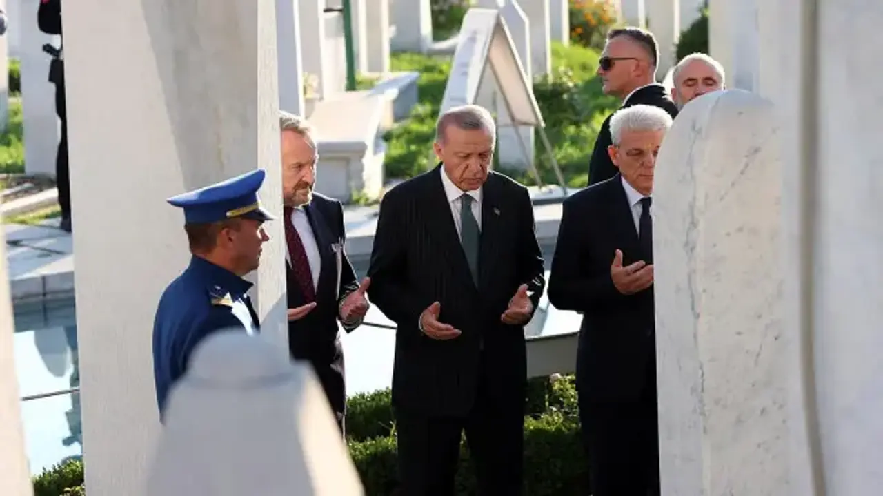 Erdoğan'dan Aliya İzzetbegoviç’i anma mesajı