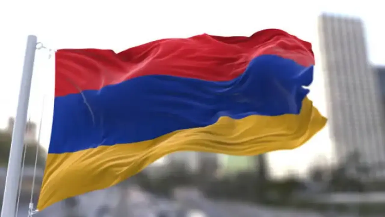 Ermenistan'da kritik gün! Halk sandık başında