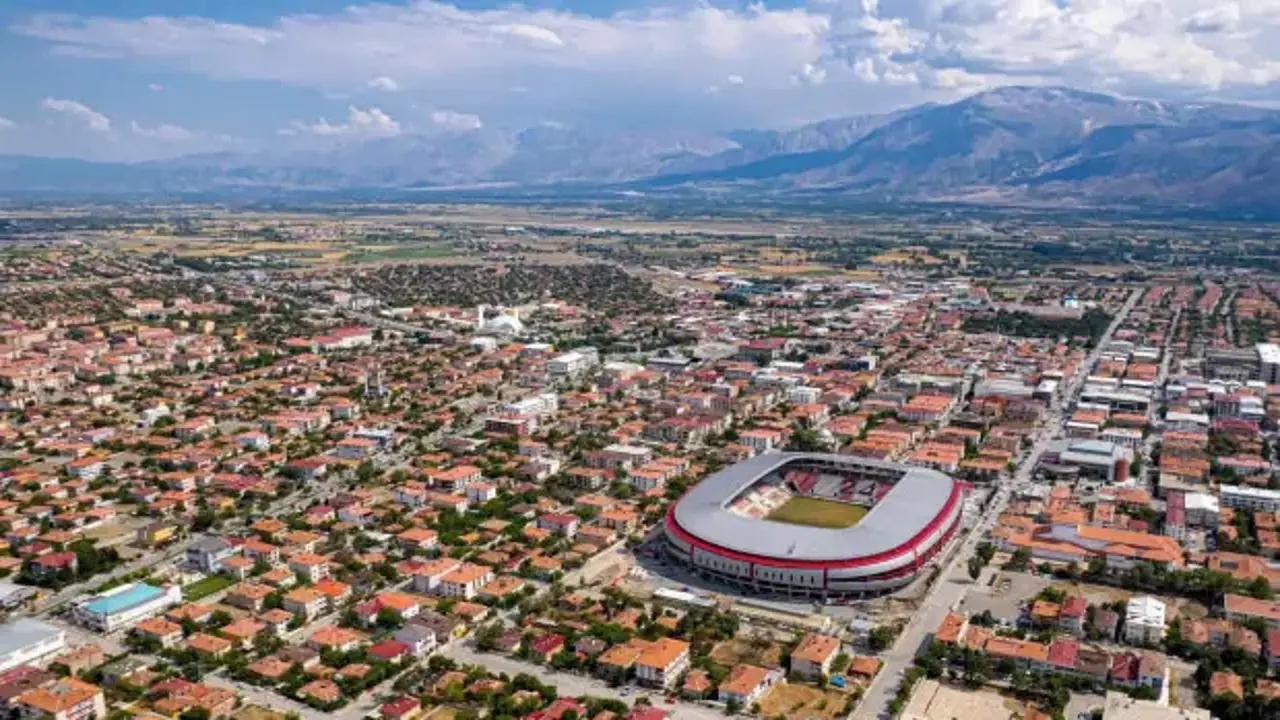 Erzincan nüfusu göz göre göre azalıyor! Son veriler dikkat çekti